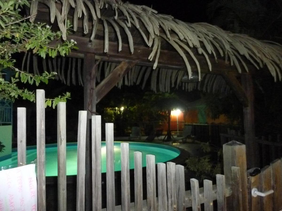 Bungalow La Papaye Bleue Residence Acces Piscine & Plage Saint-Francois  Exterior foto