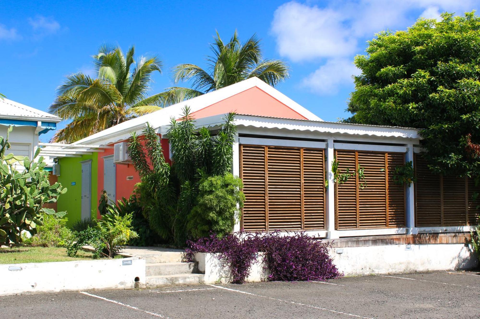 Bungalow La Papaye Bleue Residence Acces Piscine & Plage Saint-Francois  Exterior foto